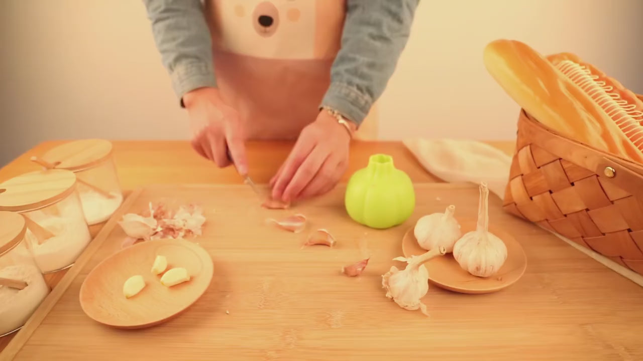 Magic Silicone Garlic Peeler Fast
